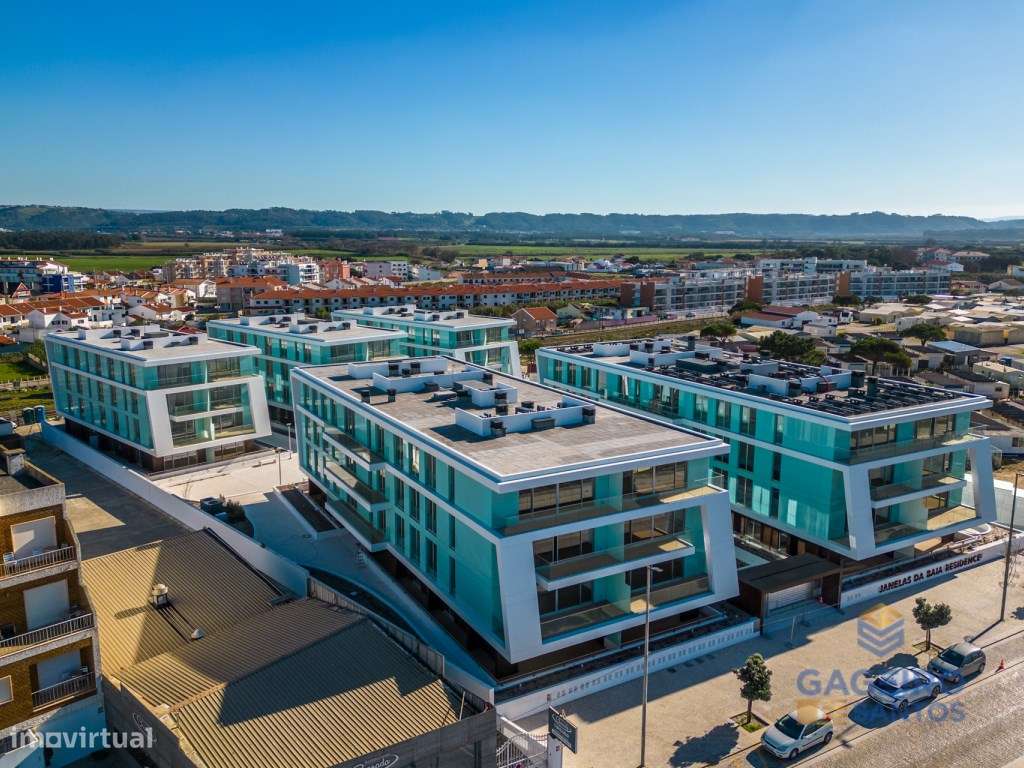 Apartamento T2 inserido em condomínio de luxo na primeira linha de ...-25