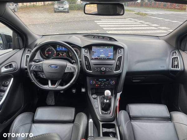 Ford Focus 2.0 TDCi ST-2 - 7