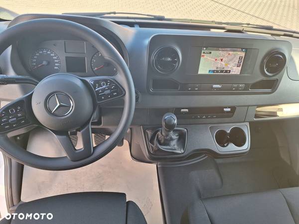 Mercedes-Benz Sprinter 317 CDI OM654 - 11