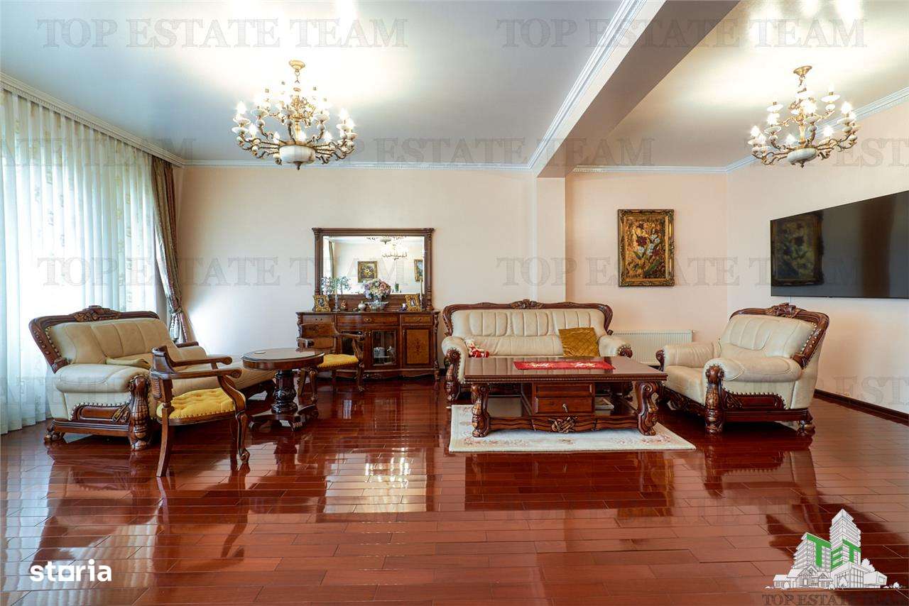 Vila de lux eleganta si confort la superlativ - Imagine principală: 3/20