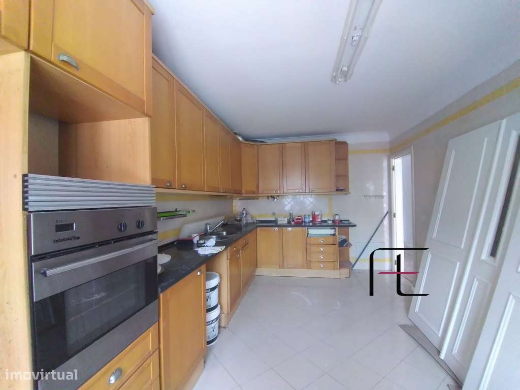 Moradia T7 Venda em Rio de Mouro,Sintra - Grande imagem: 5/47