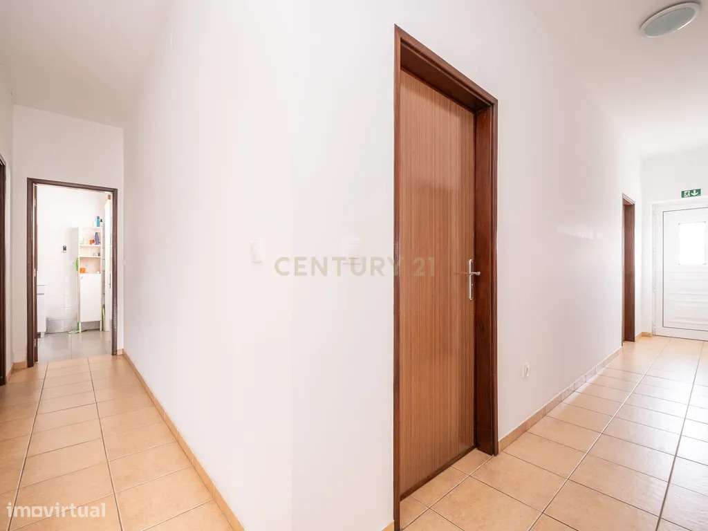Prédio em Propriedade Total | Alto de São João – Coimbra-10