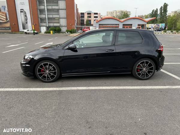 Volkswagen Golf 2.0 TSI BMT GTI - 11