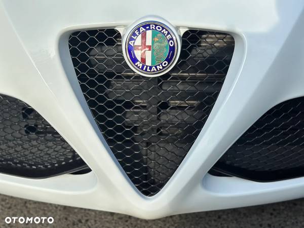 Alfa Romeo 4C 1750 TBi TCT - 11