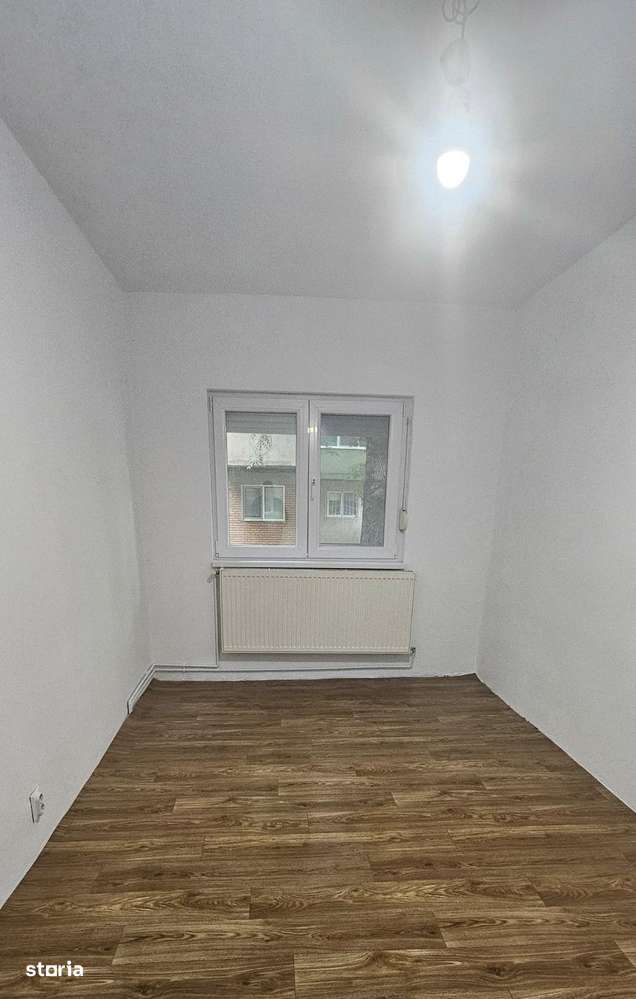 3 camere .. cu boxa .. Calea Aradului .. 115.000 euro - Imagine principală: 4/12