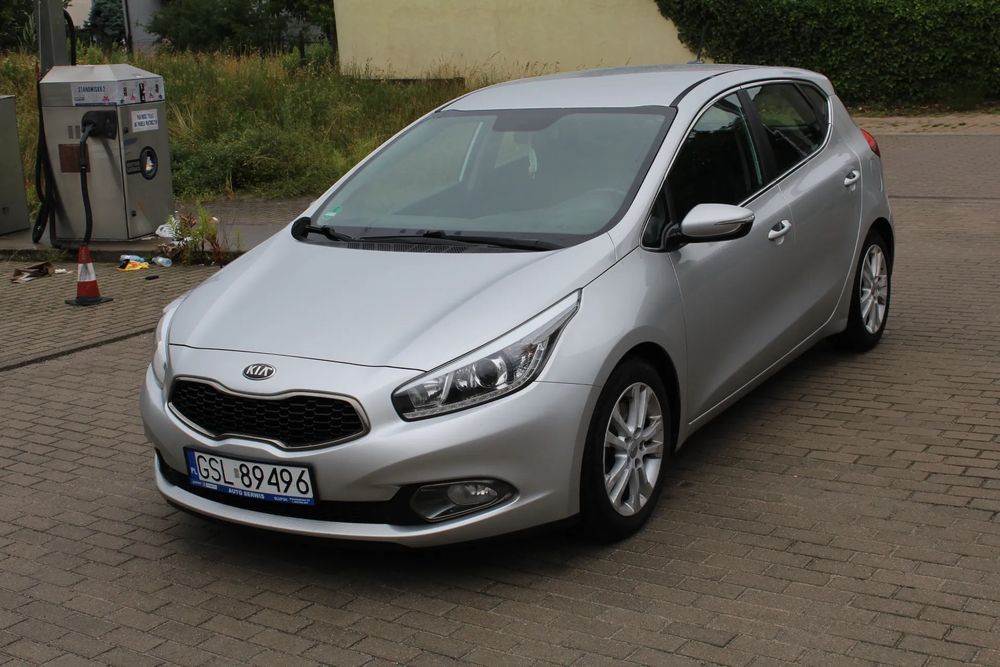 Kia Ceed II (2012-) 1.6 Crdi M Euro2012 2012