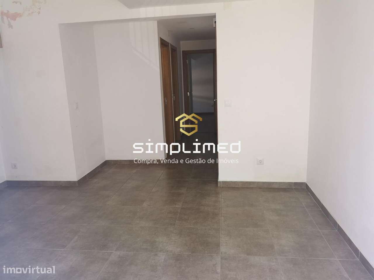 Apartamento T1 Transformado em T2 – Lavradio-16