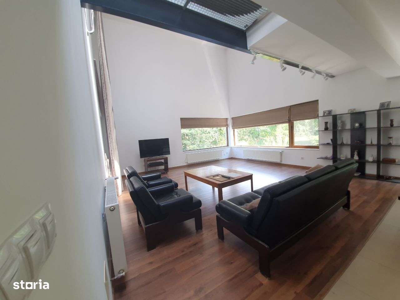 BANEASA - Benzinaria MOL, Vila P+1, teren 1500 mp - Imagine principală: 4/11