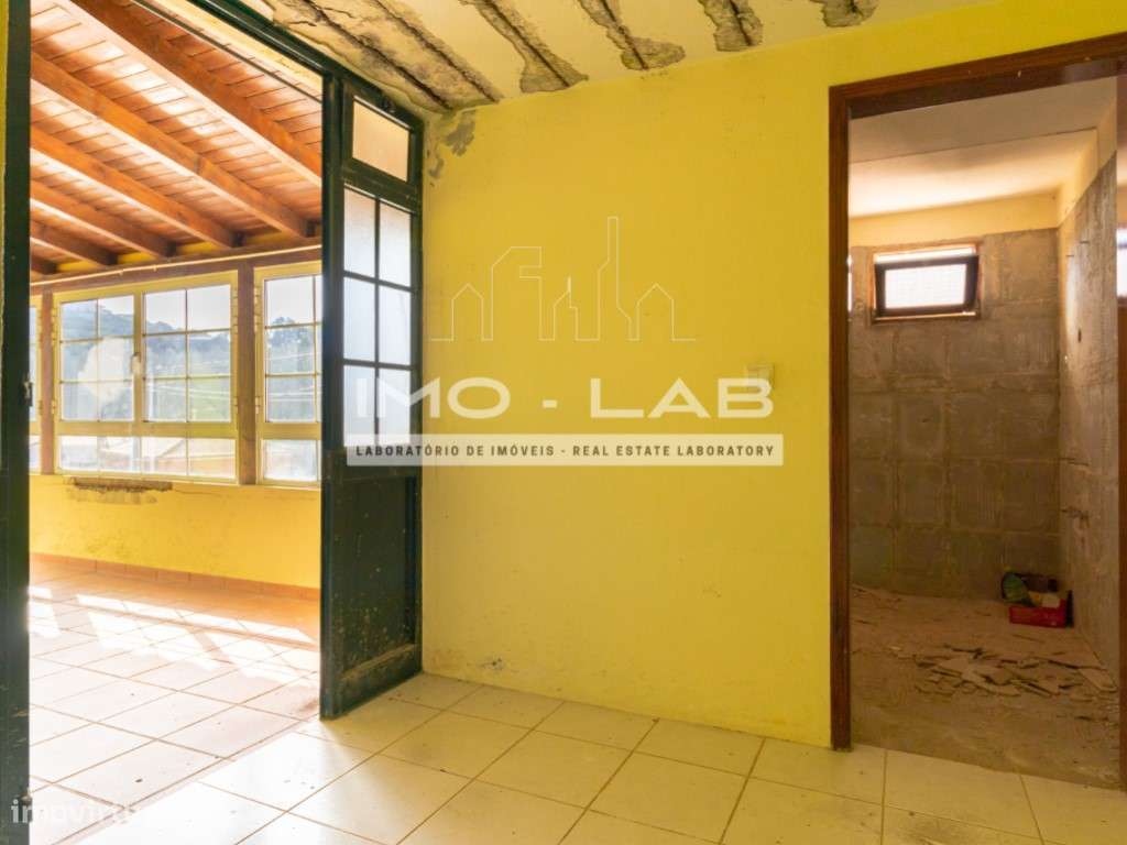 Moradia T2 - Ampla Garagem - Câmara de Lobos-32