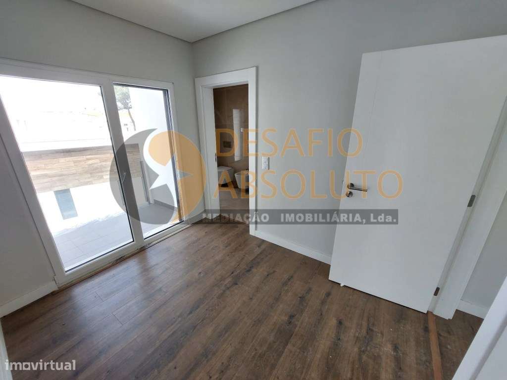 NOVA Moradia Isolada T5 c/ Piscina e Garagem - Azeitão-27