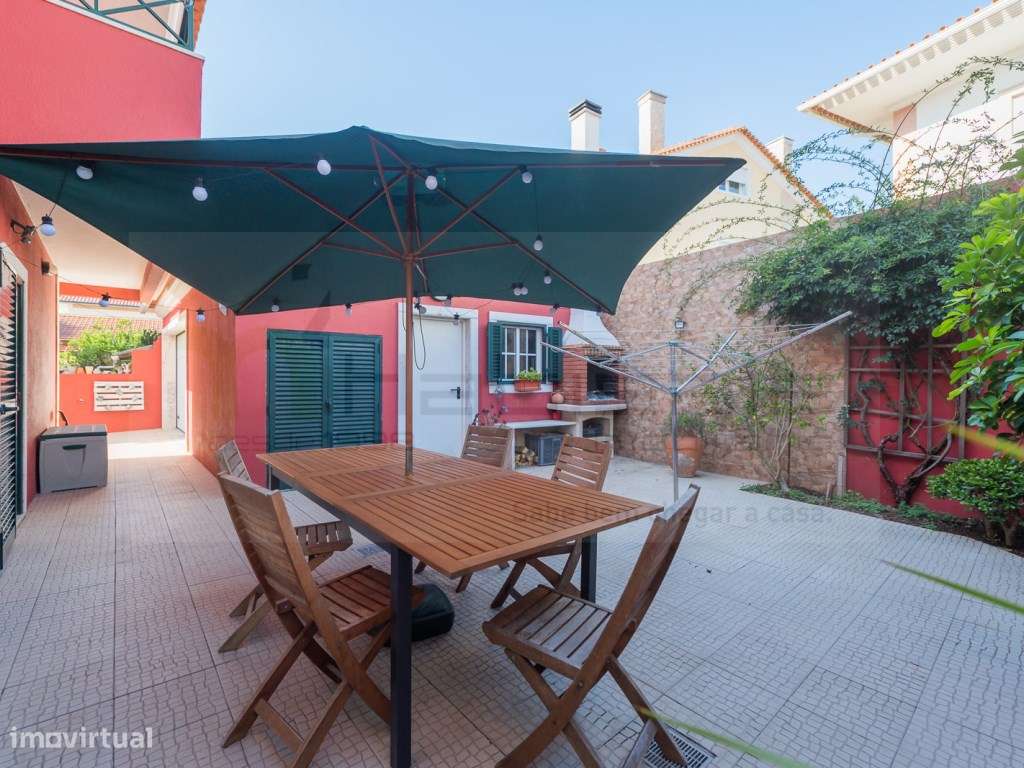 Moradia T4+1 | Casal Novo - Famões / Caneças-8