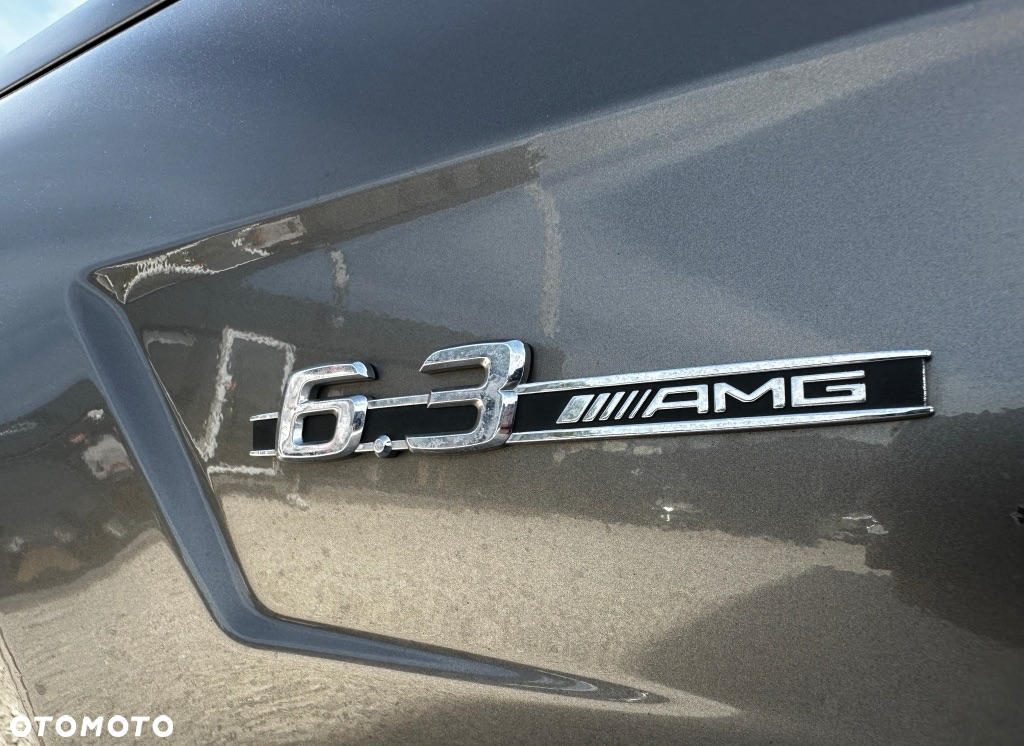 Mercedes-Benz Klasa E 63 AMG T AMG Speedshift 7G-MCT - 23