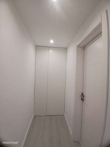 Apartamento T2 com excelente potêncial – Guarda (Zona do Torrão) - Grande imagem: 4/12