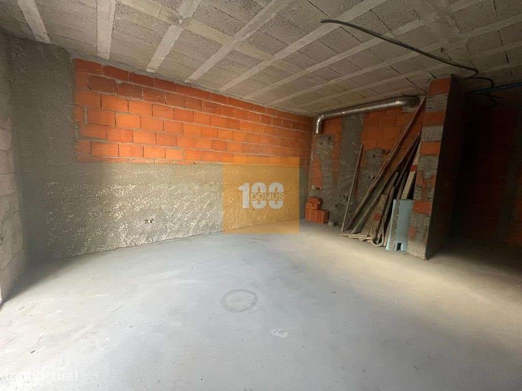 T0 novo com varanda - Fontinha Lux-10