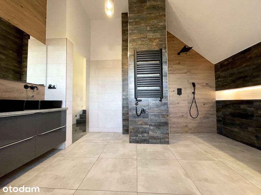 Taras od południa, garaż na 2 auta, rekuperacja, pompa ciepła.-11