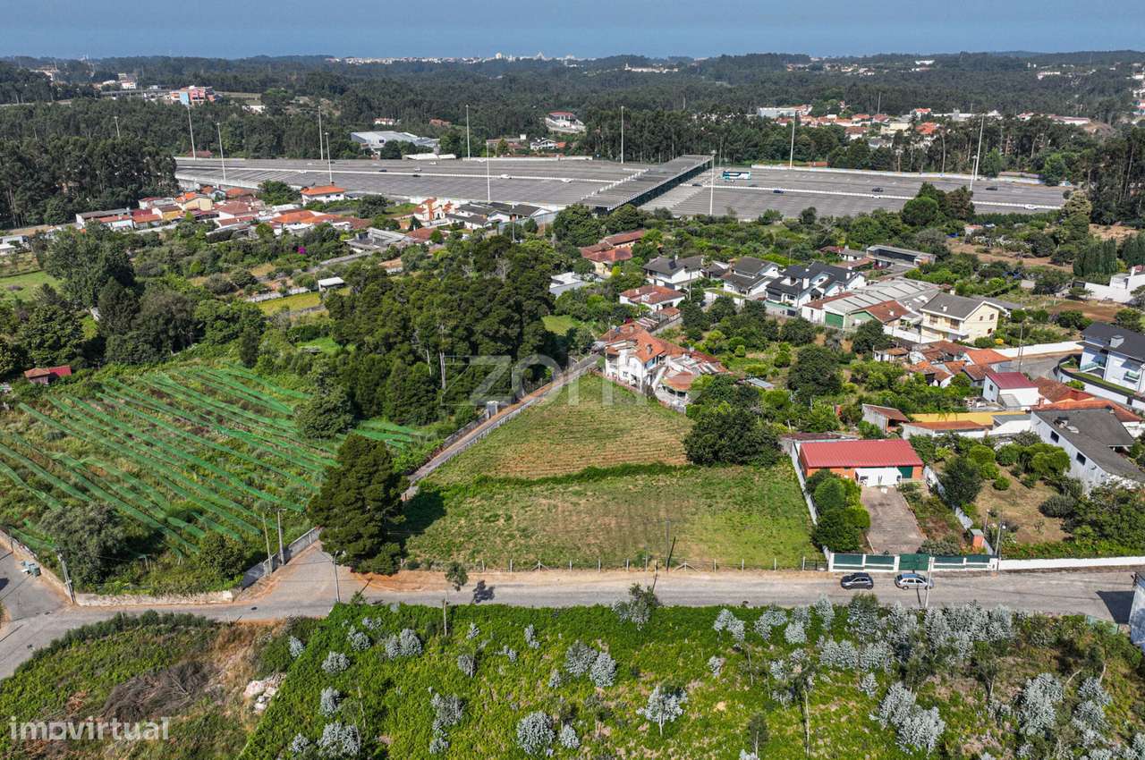 Terreno de 450m2, Construção Moradia Isolada Térrea ou 2 pisos– Gri... - Grande imagem: 3/16