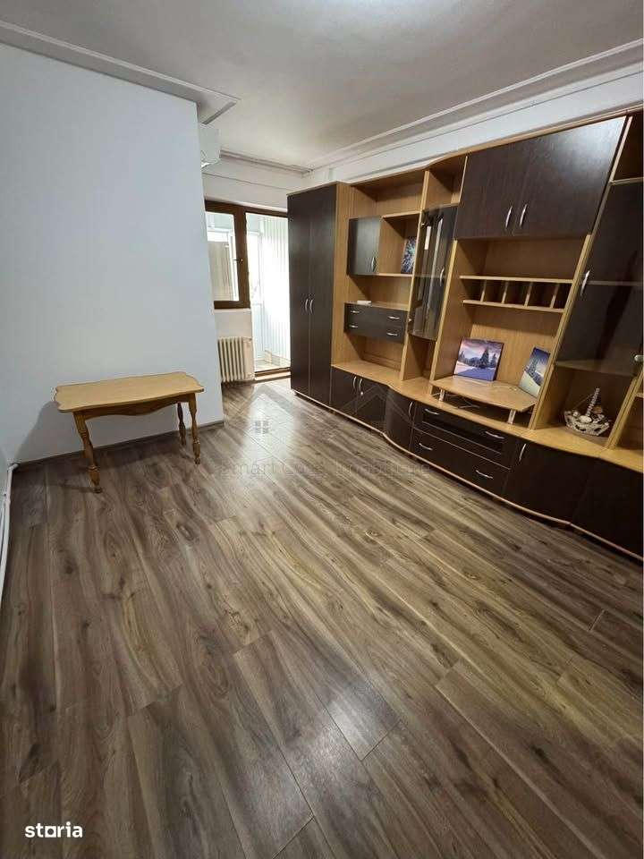 Garsoniera Baza3 etajul 3 din 4 - Imagine principală: 2/7