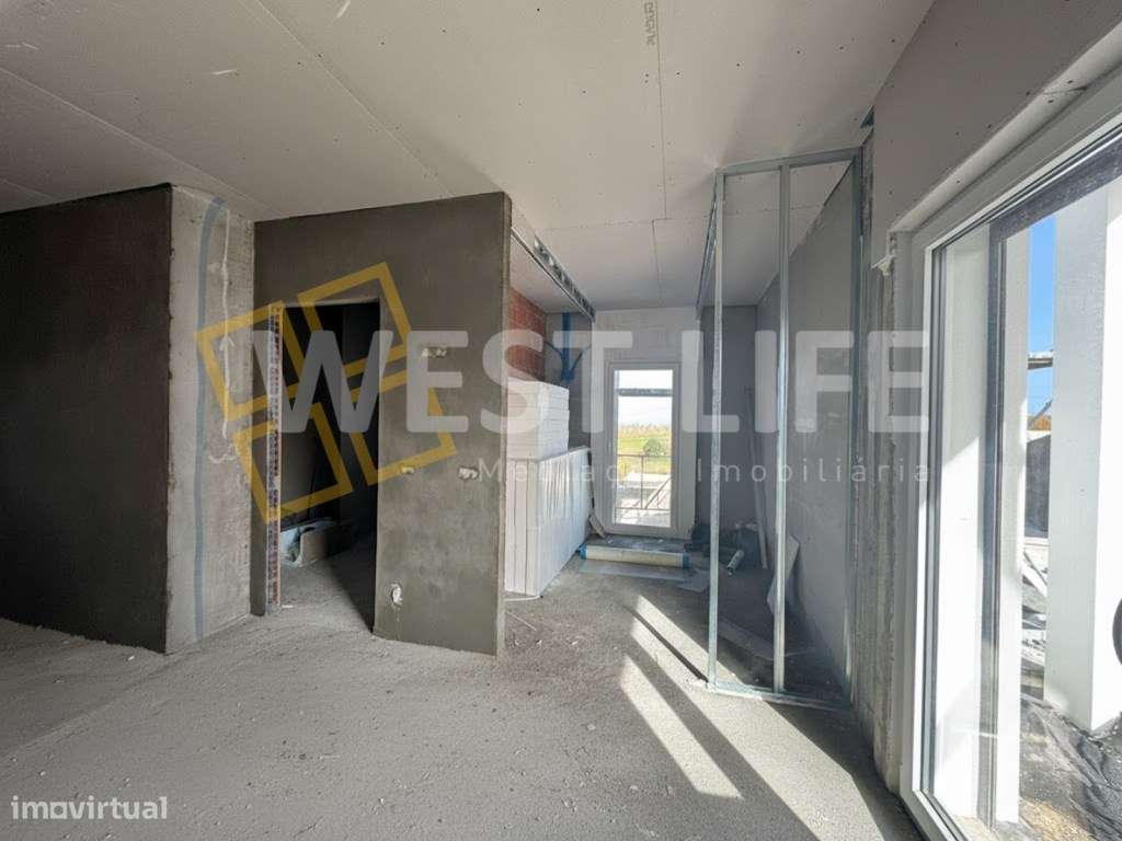 Moradia T3 com três magnificas suítes - NOVA-5