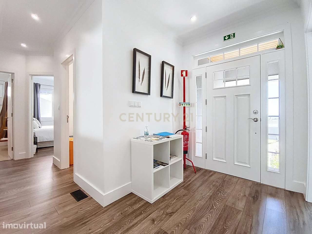 Moradia Moderna com Piscina + Apartamento Independente | Construção 20-5