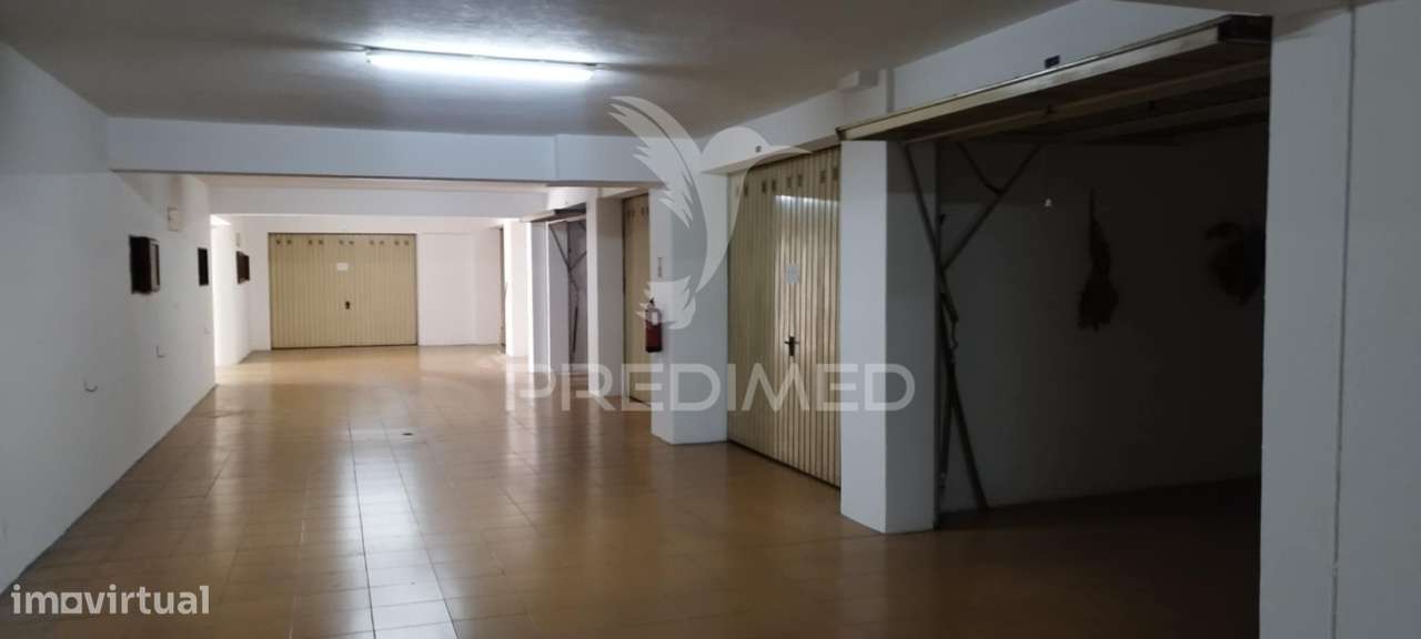 Garagens no Topo do Bairro da Eira - Grande imagem: 5/5