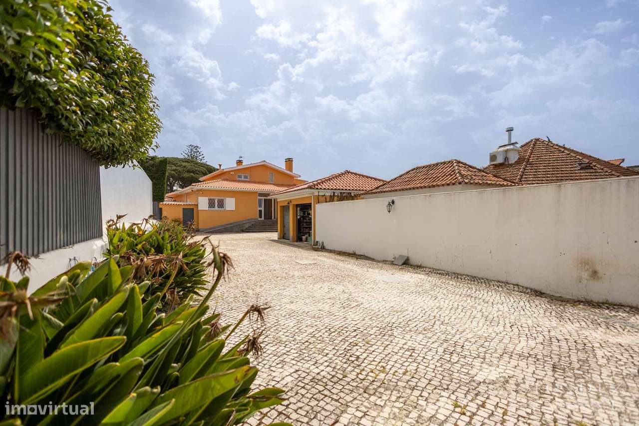 Private Estate - Multi Family - Estoril Villa-40