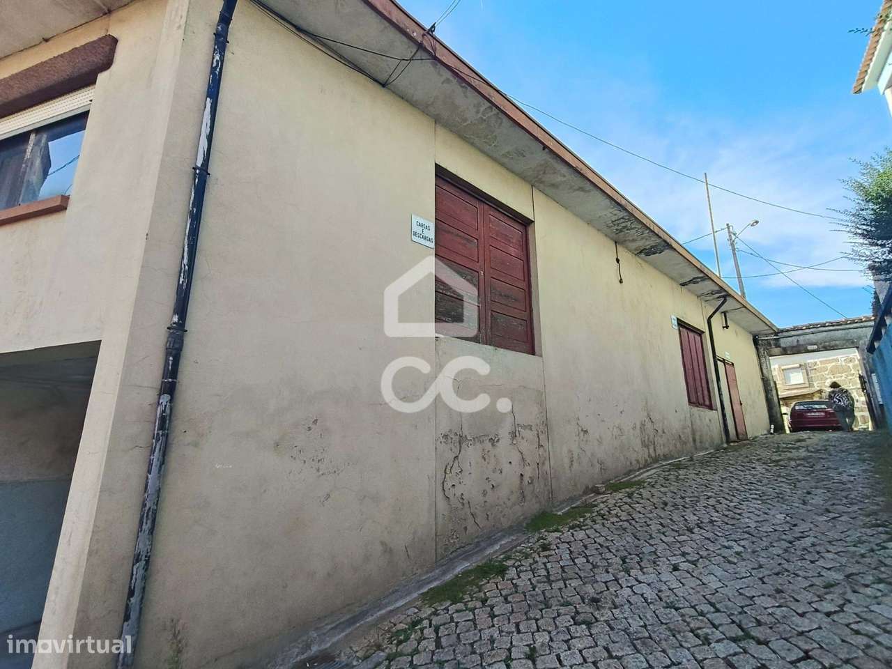 Armazém / Prédio com Potencial de Investimento em Águas Santas – Maia-18