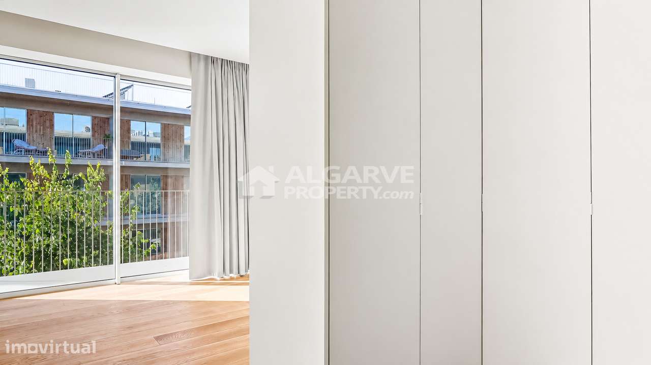 Luxuoso apartamento T2 novo em frente à Praia de Quarteira, Algarve-17