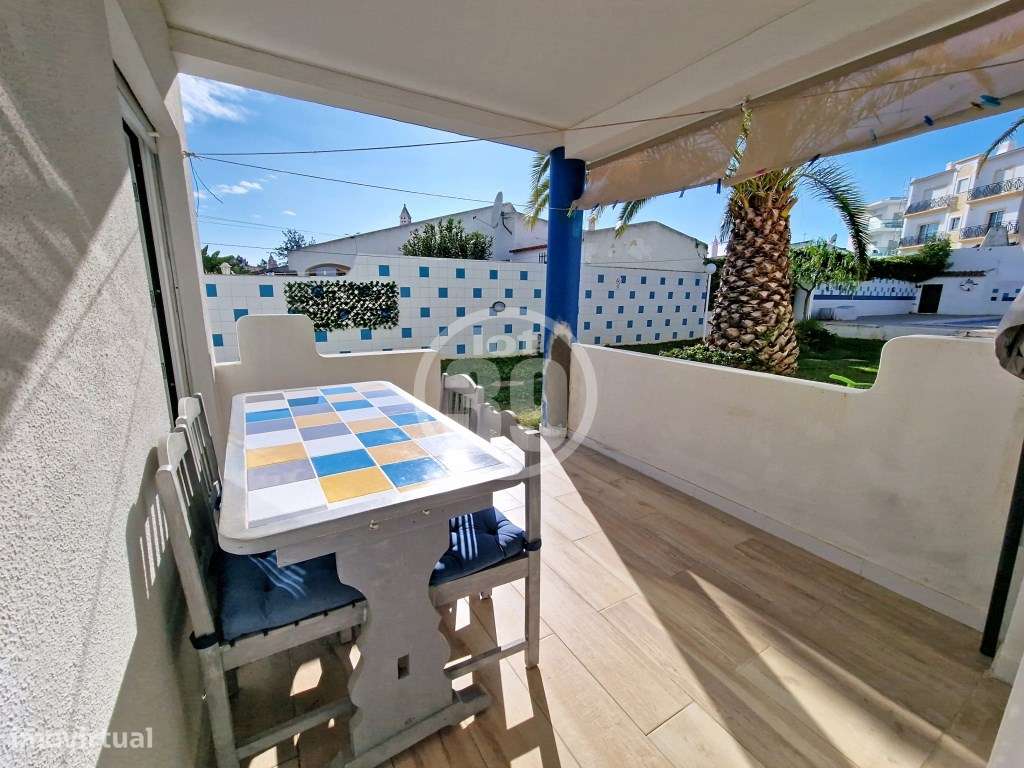 Apartamento com 1+1 quartos inserido num pequeno condomínio fechado...-15