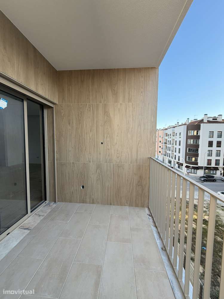 DUPLEX T3+1 COM TERRAÇO DE 73m²! OFERTA DE VOUCHER IKEA DE 1000€ - Grande imagem: 2/5