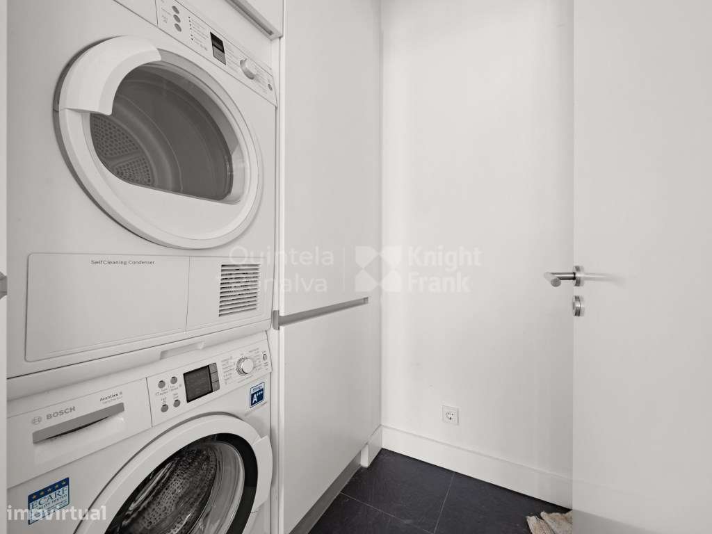 Apartamento T3 com vista rio para venda na Lapa, Lisboa-12