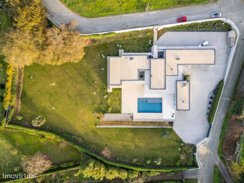 Moradia térrea V4+1 com piscina, ginásio e vistas panorâmicas sobre...-5