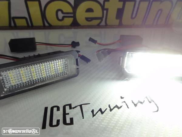 Suporte De Lampada De Matricula Com Led Branco Seat Altea, Altea XL, Exeo, Exeo ST, Ibiza 6J, Leon 1P, Bentley Continental Flying, GT, GT speed, GTC speed, Porsche Carrera GT, 911 Carrera 996, 997, GT2, GT3, 987, Cayene 9PA, Cayman 987C, Boxster, Audi TT,  VW Polo 6N2, 9N,9N3, Beetle, Passat B6, B7, EOS, Golf 4, 5, 6, 7, Lupo, Passat 3C, CC - 27