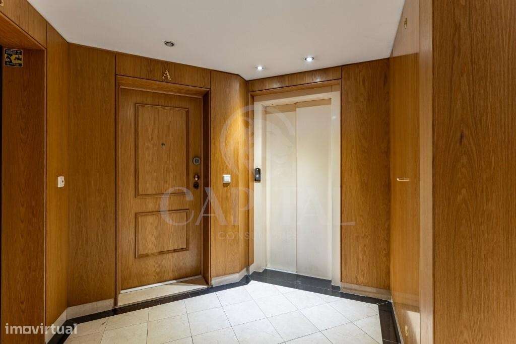 Apartamento T5 Duplex Exclusivo em Primeira Linha de Mar-45