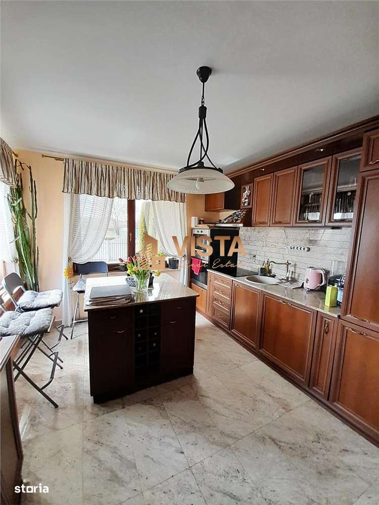 Pret nou!! Vila 5 camere, teren 1500mp, zona linistita langa padure, c - Imagine principală: 5/15