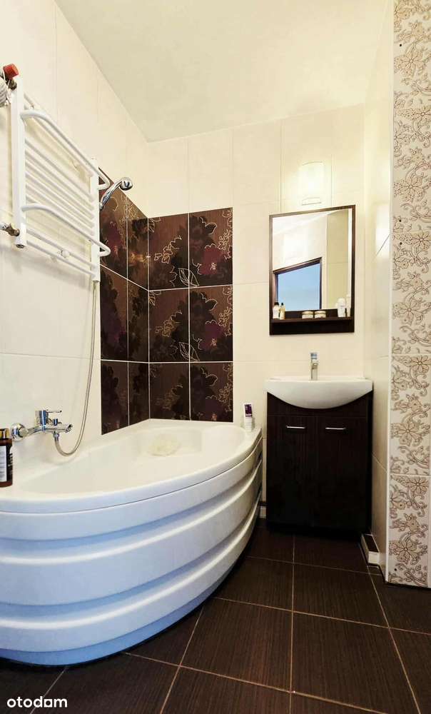 Sprzedam 3 pokojowe mieszkanie bardzo dobry standard-12