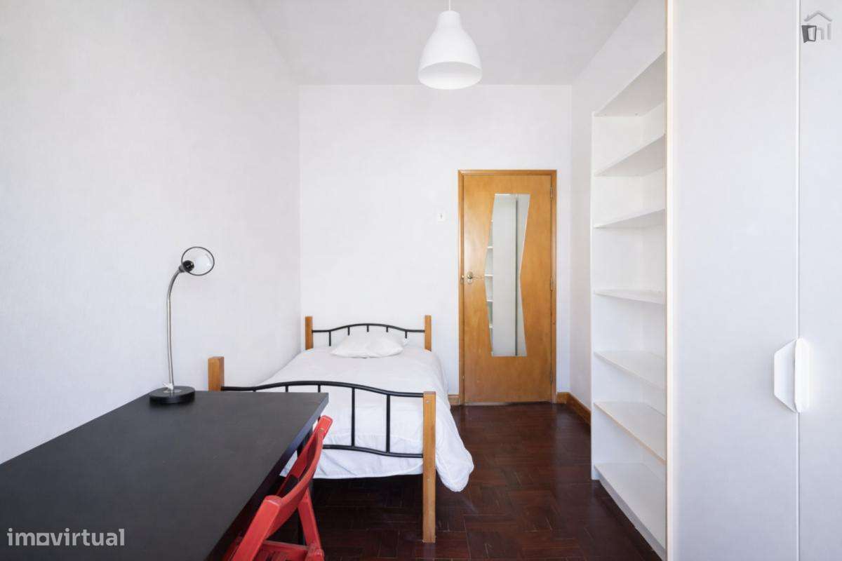 Quarto - localizado em Alcântara Lisbon - Grande imagem: 5/6