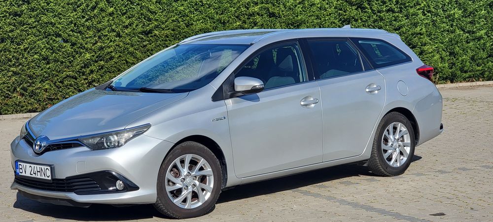 Toyota Auris II [2012 - 2018] 1.8 VVT-i Automatik Design Edition 2016