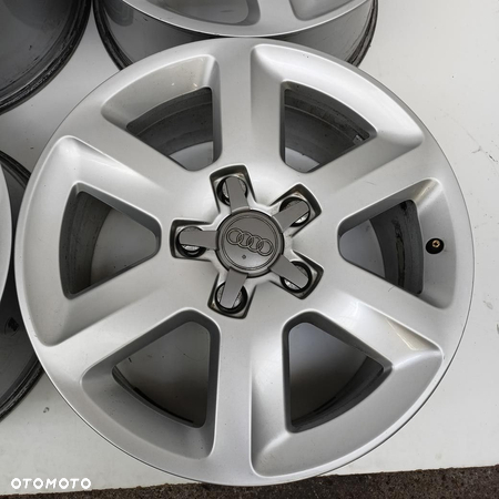 Alufelgi 5x130 18 Audi Q7 4L0601025BJ 4szt (E9944) - 4