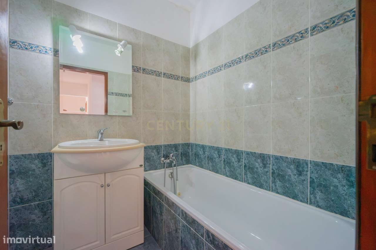 Apartamento T3 em Silves, Faro-15