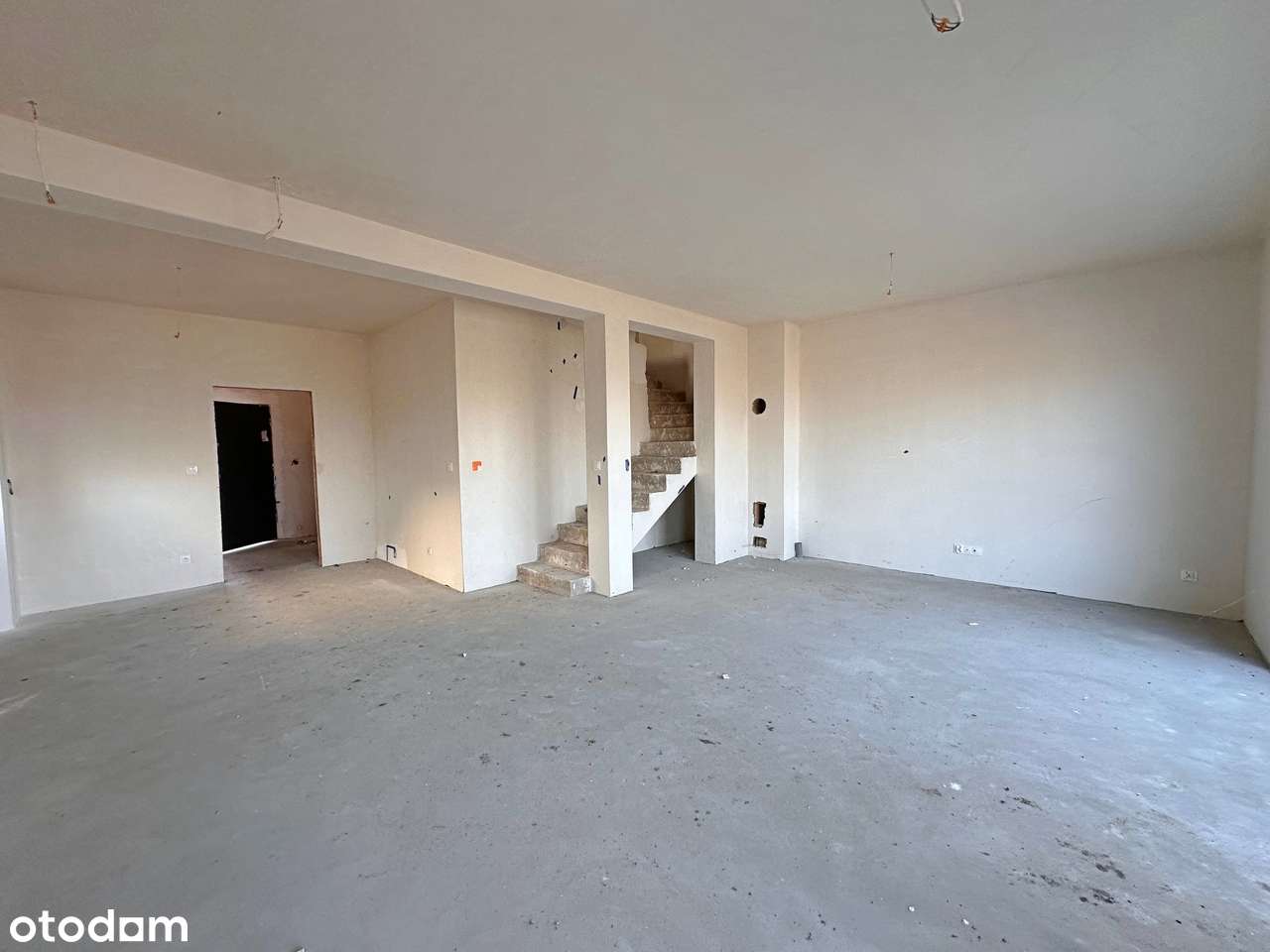 bez skosów/ DUŻY SALON/ kominek/ ogrz. podłogowe /światłowód-10