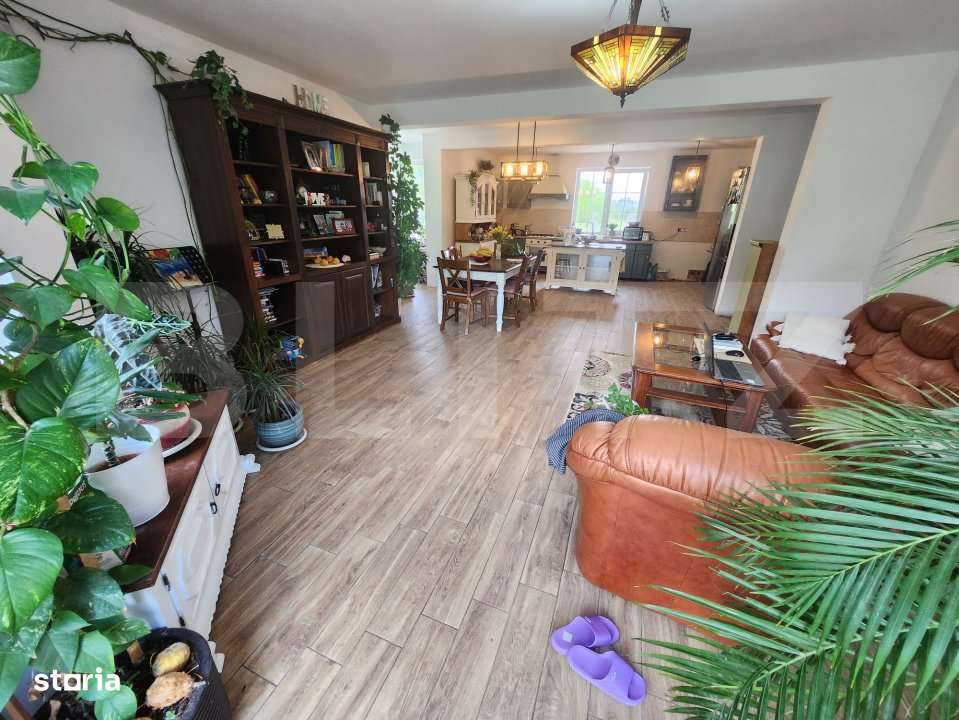 Casa individuala,cu 5 camere,200 mp utili,2750 mp teren,Vintu de jos - Imagine principală: 4/19