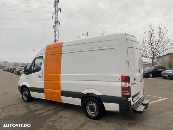 Mercedes-Benz Sprinter - 4