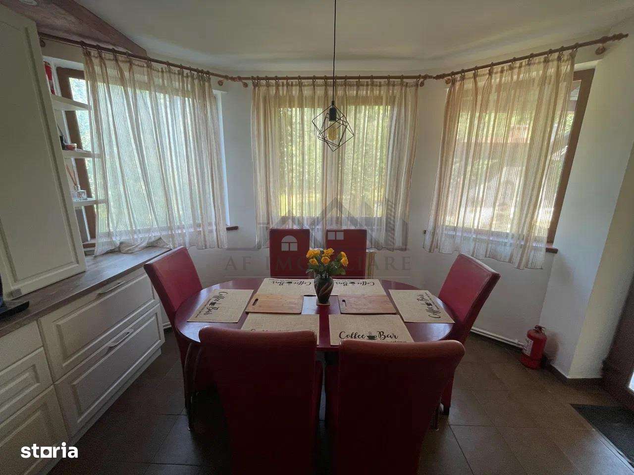 Bucium apropae de Hanul Trei Sarmale Vila P+E Su=162mp Teren 800mp - Imagine principală: 5/12