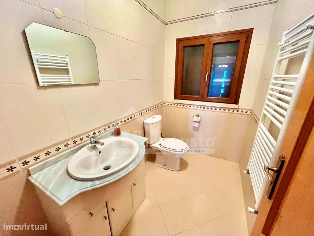 Moradia T6 pronta a habitar em Soure-21