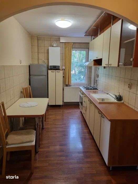 Cornisa - Inchiriere apartament 3 camere - Str. Aleea Cornisa - Imagine principală: 4/8