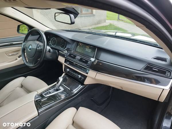 BMW Seria 5 530d xDrive Luxury Line - 21