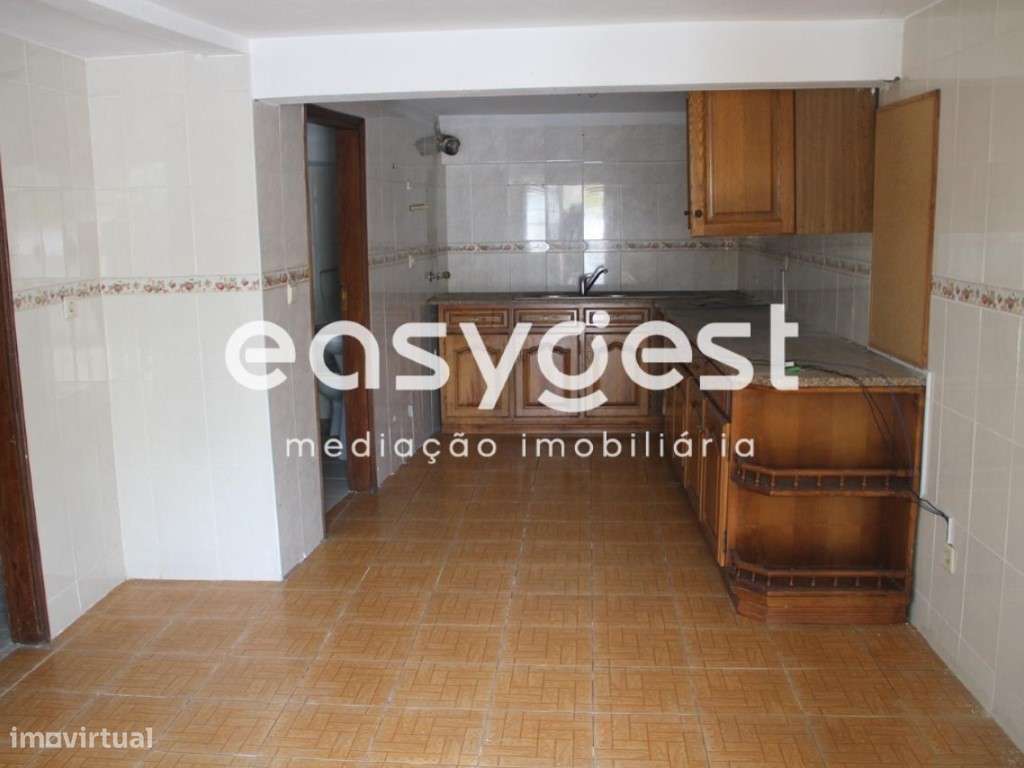 Moradia V2 por recuperar em Tábua - Grande imagem: 4/12