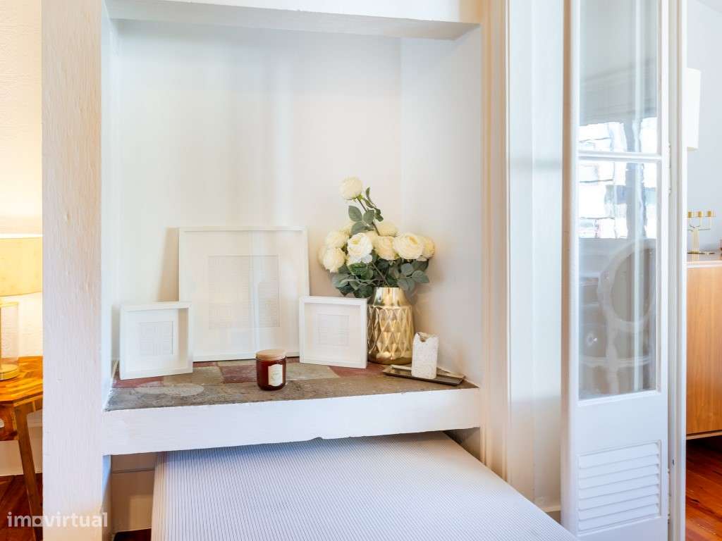 T3 na Estefânia, Remodelado e com Licença AL-22