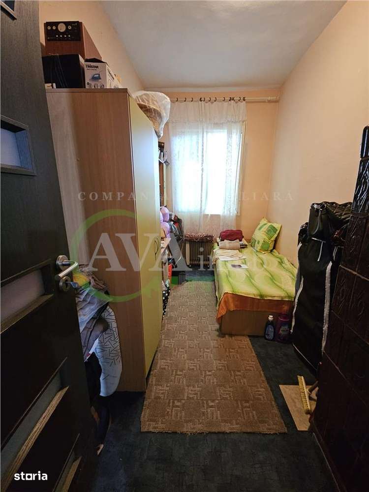 Casa spatioasa de vanzare in centrul satului Racaciuni – teren generos - Imagine principală: 4/20