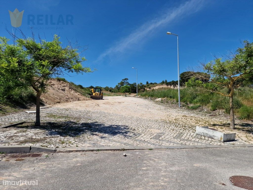 Alenquer - Terreno 352 m2